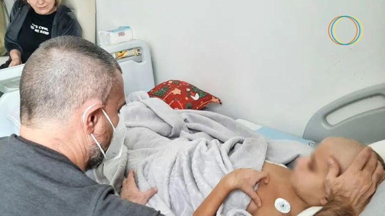 Trattamenti manipolativi osteopatici su bambini ricoverati in oncoematologia: il progetto Kairos dalla Toscana arriva all’ospedale di Pristina, in Kosovo